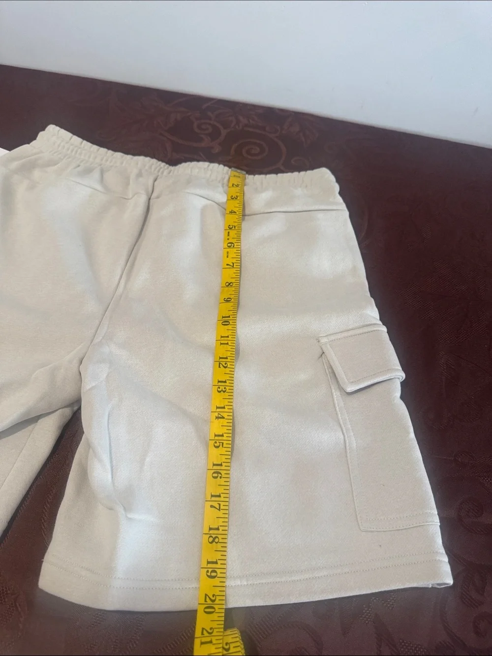 Hurley Fleece Cargo Shorts. Men’s Large
